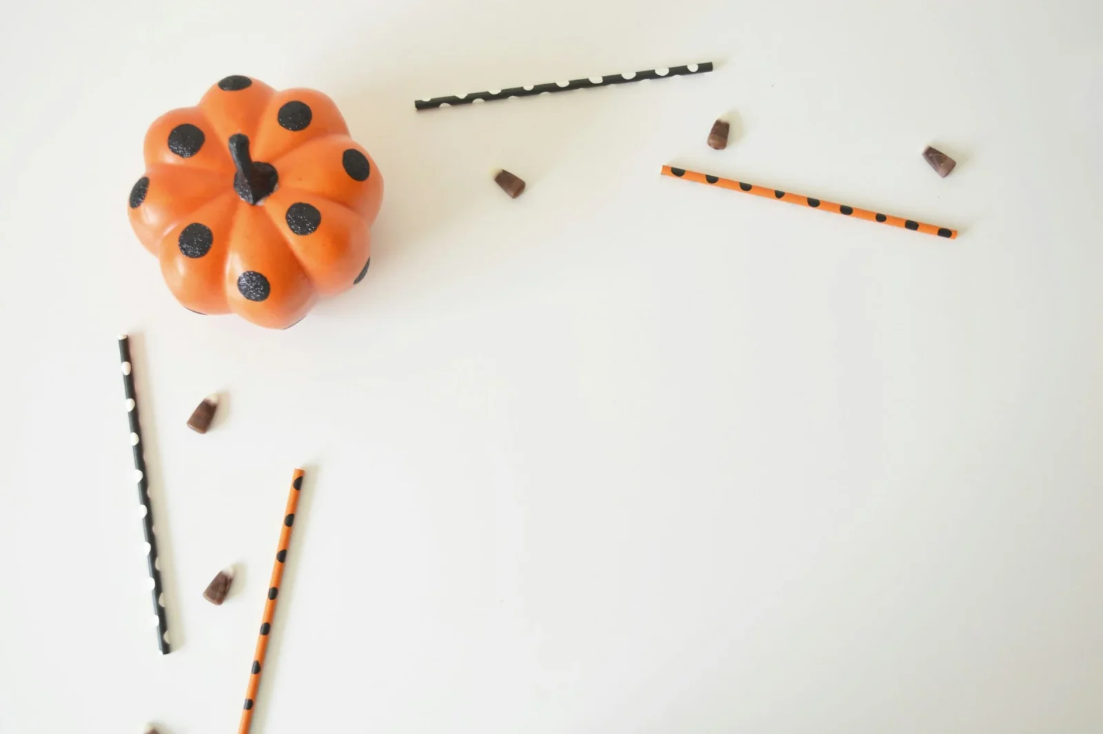 Start Your Digital Fashion Hubs: Revolutionize Retail Experiences!